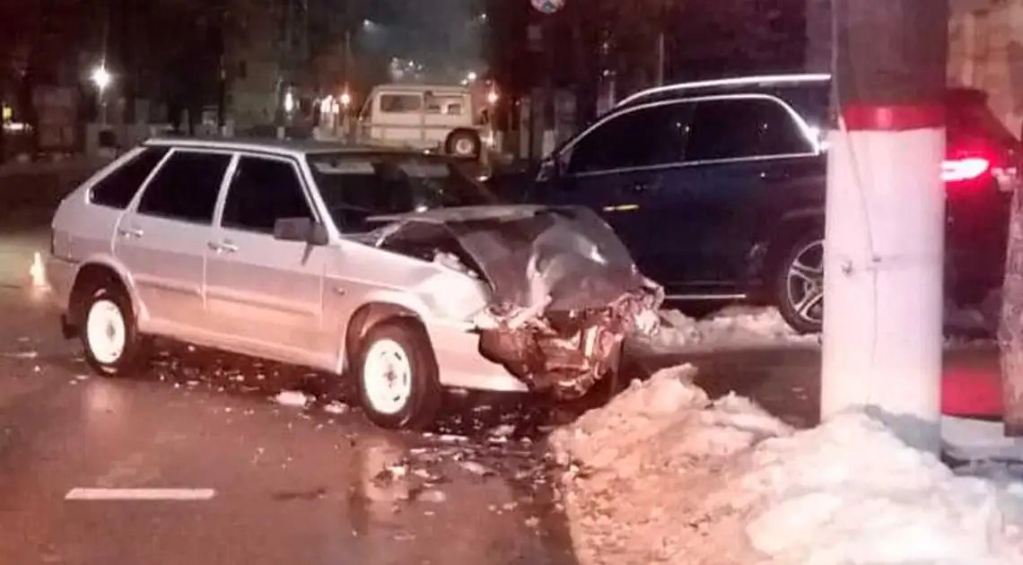 У Кропивницькому п’яний водій Mercedes спричинив ДТП (ФОТО) фото 1