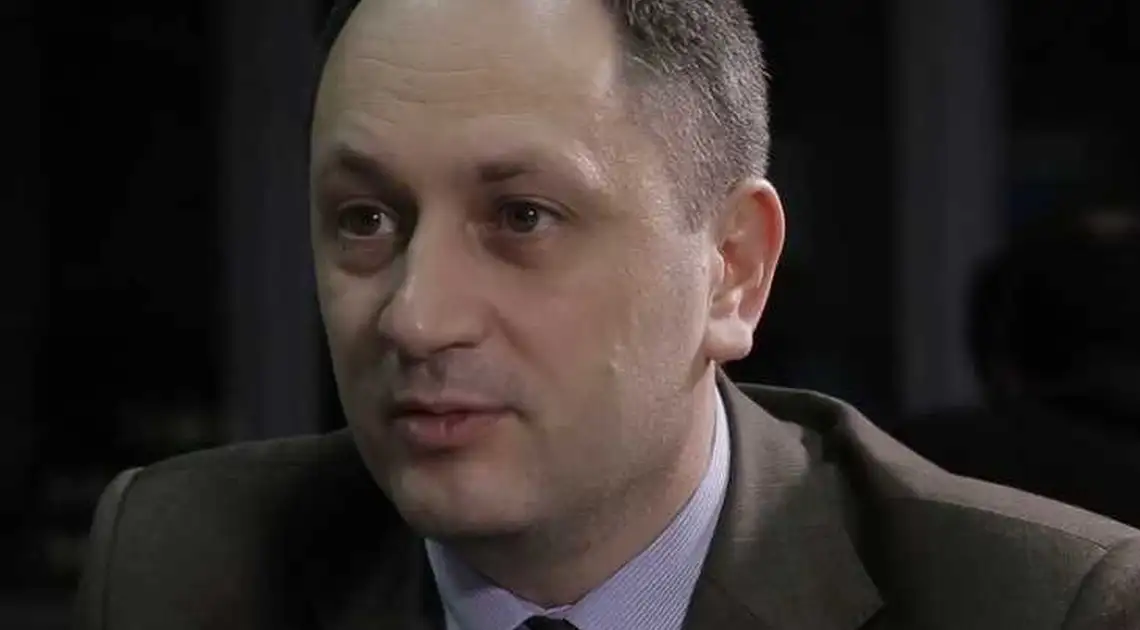 Міністр вважає, що для повернення Україні Криму та Донбасу потрібно грати у шахи фото 1