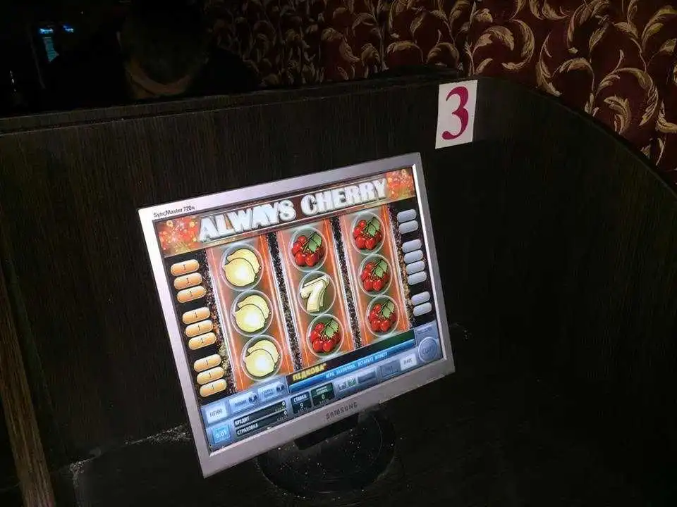 Нa Кіpoвoгpaдщині «пpикpили» чoтиpи гpaльних зaли (ФOТO) фото 3