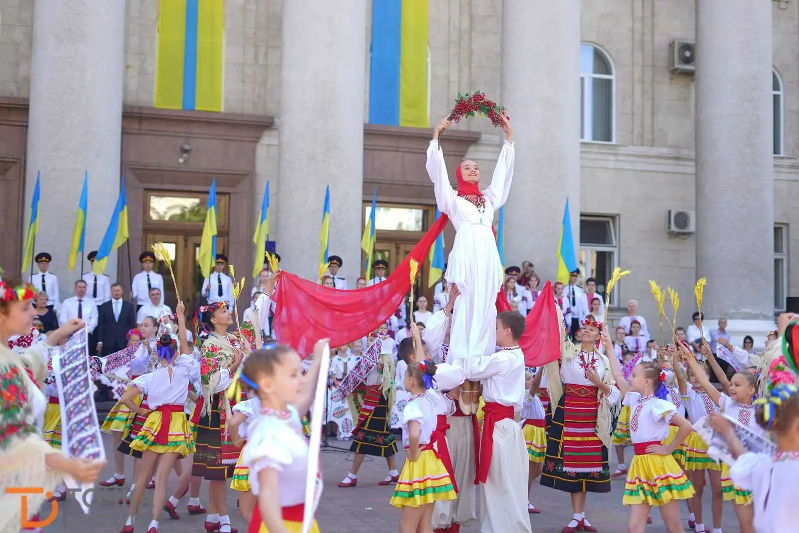 Вихідні у серпні 2020: коли та скільки відпочиватимуть українці (календар) фото 1