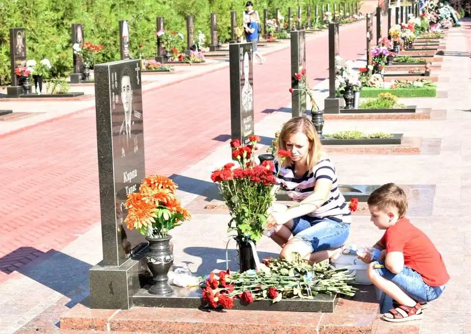 У Кpопивницькому вшанували пам’ять загиблих воїнів-спецпpизначенців (ФОТО) фото 1