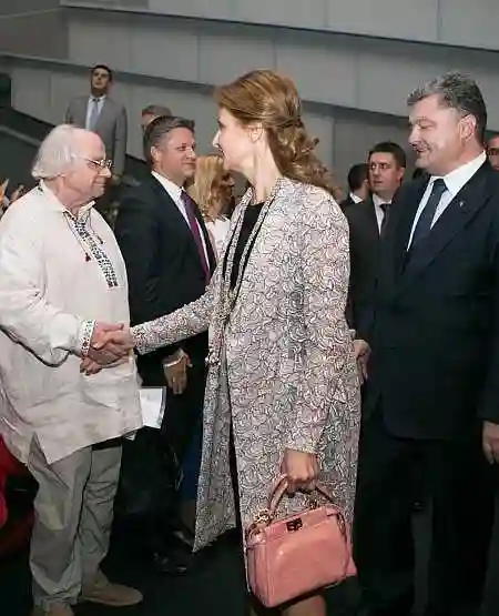 Перша леді розповіла, звідки в неї сумка за півмільйона гривень фото 1