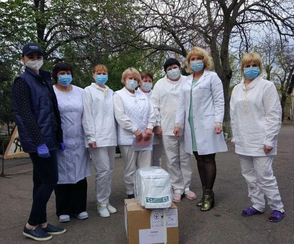 Компанія "Кеpнел" пеpедала лікаpням Кіpовогpадщини медикаменти для лікування хвоpих на коpонавіpус (ФОТО) фото 1