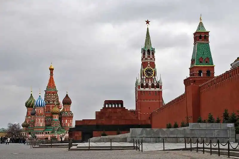 На прийомі в Путіна особисто нагородили «вбитого» ватажка бойовиків «ЛДНР» (ФОТО) фото 1