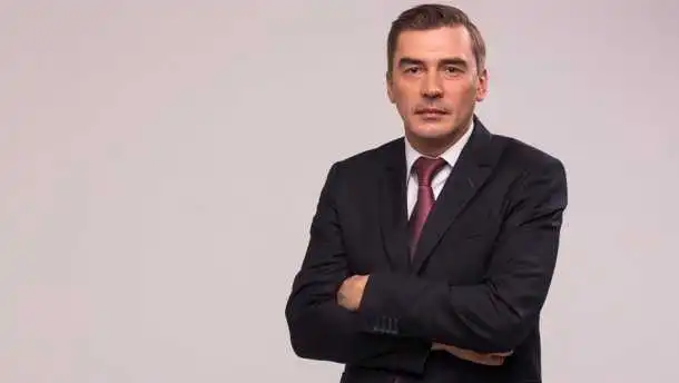 Дмитро Добродомов: шлях до політики, скандали та передвиборча програма