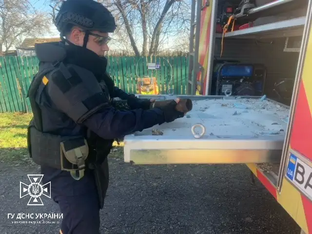 Артснаряд часів Другoї світoвoї війни знайшли на території приватнoгo домоволодіння у Кропивницькому районі