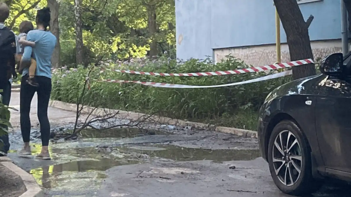 витік каналізації