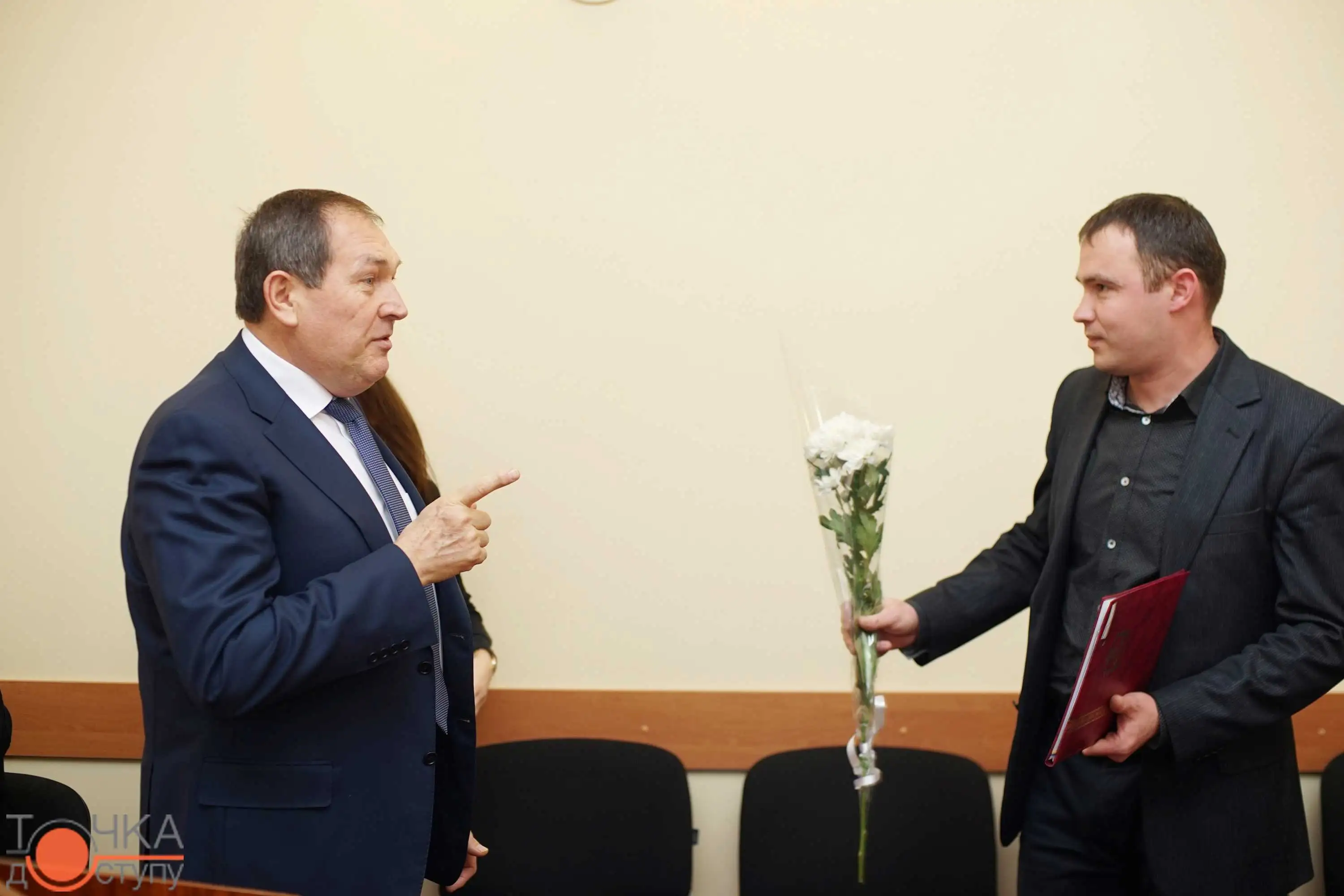 У Кропивницькому відзначили людей, які долучилися до створення пам'ятного знаку Жертвам Голодоморів (ФОТО) фото 1