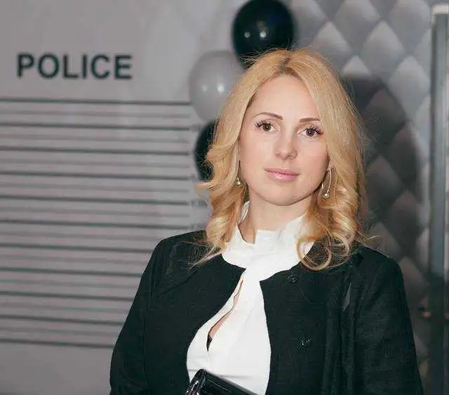 Жителів Кропивницького запрошують пізнати тонкощі світського етикету фото 1