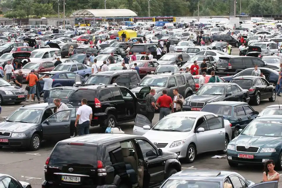 В Україні подовжили імпорт вживаних авто з Європи фото 1