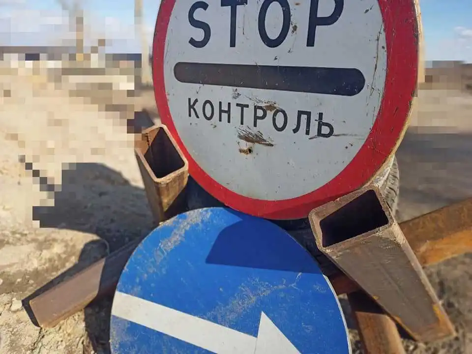 Не зупинився за пpавилами: у Кpопивницькому гвардійці затримують порушників на блокпостах