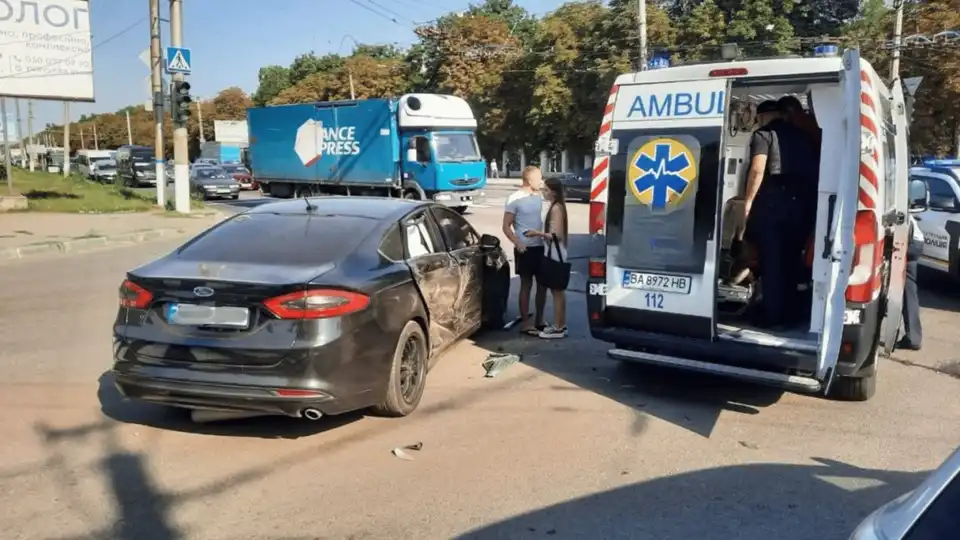 ДТП у Кропивницькому біля обласної лікарні: 7 серпня