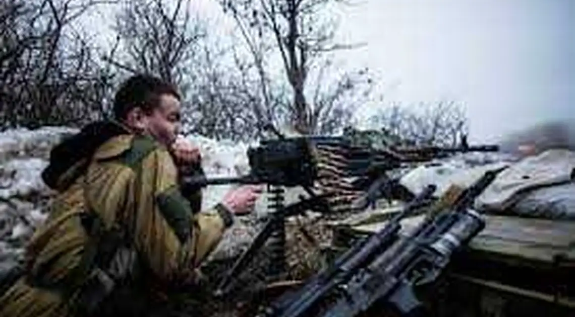 Ситуація в АТО: бойовики нарвались на бій під Гнутовим (ВІДЕО) фото 1