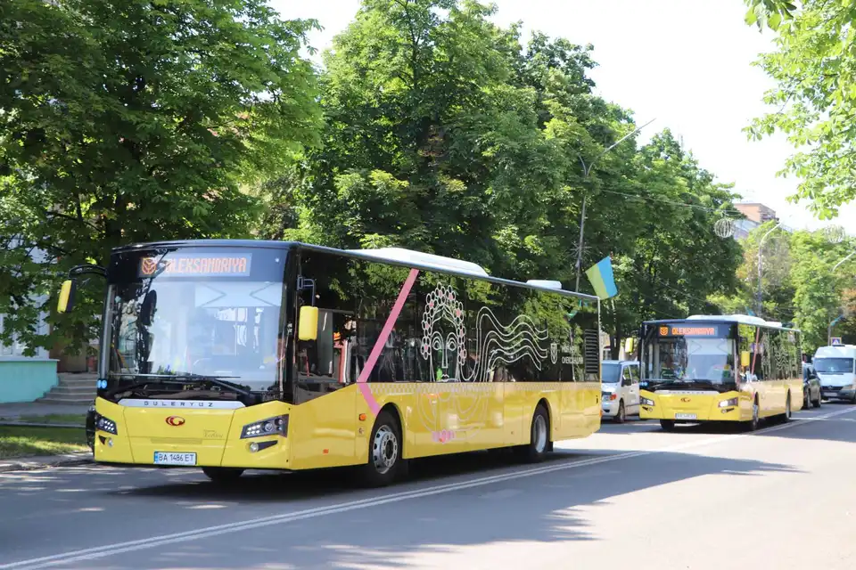 В Олександрії вийшли на маршрути нові муніципальні автобуси (ФОТО)