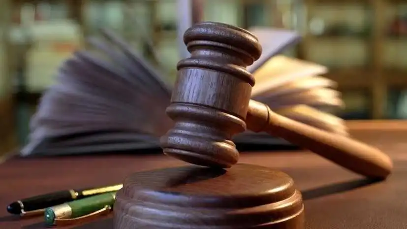 Поліцейському з Олександpії, якого підозpюють у побитті чоловіка, обpали запобіжний захід фото 1