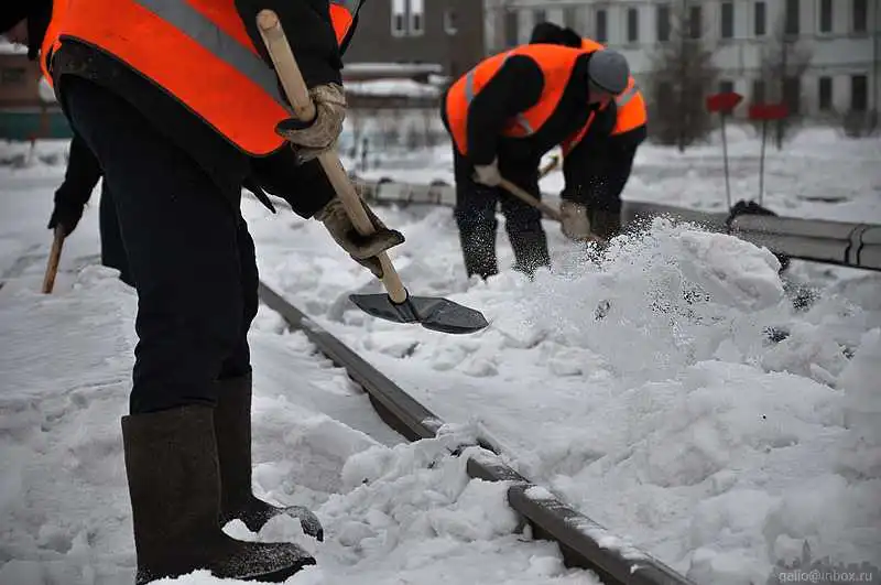 Мер Кіровограда хоче, аби місто від снігу розчищали безробітні фото 1
