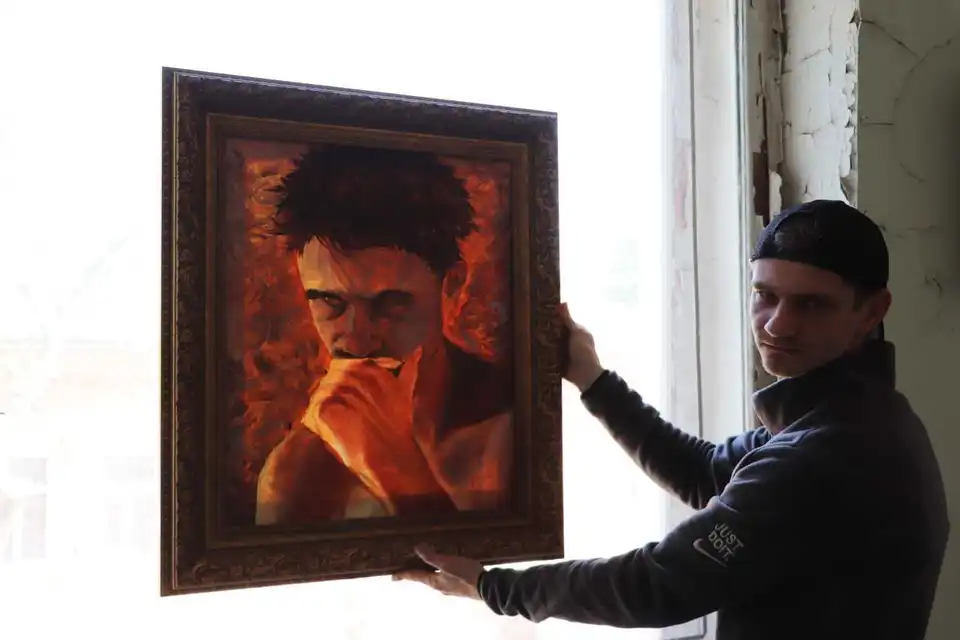 В Олександрії відкрили мистецьку виставку про війну (ФОТО)