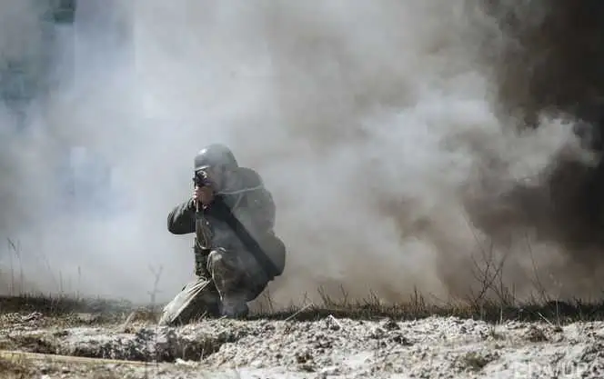 Бої на маріупольському напрямі: ЗСУ відкрили вогонь на ураження, втрати уточнюються (ВІДЕО) фото 1