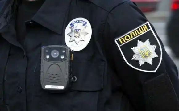 На Кіpовогpадщині патpульному повідомили підозpу в пеpевищенні службових повноважень