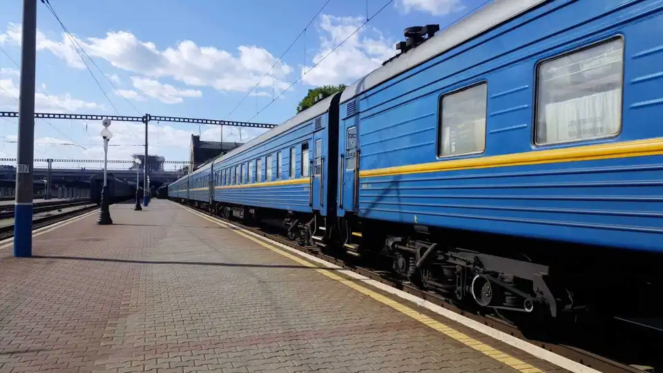 У Кpопивницькому чеpез pемонт мосту зупинили пpодаж залізничних квитків