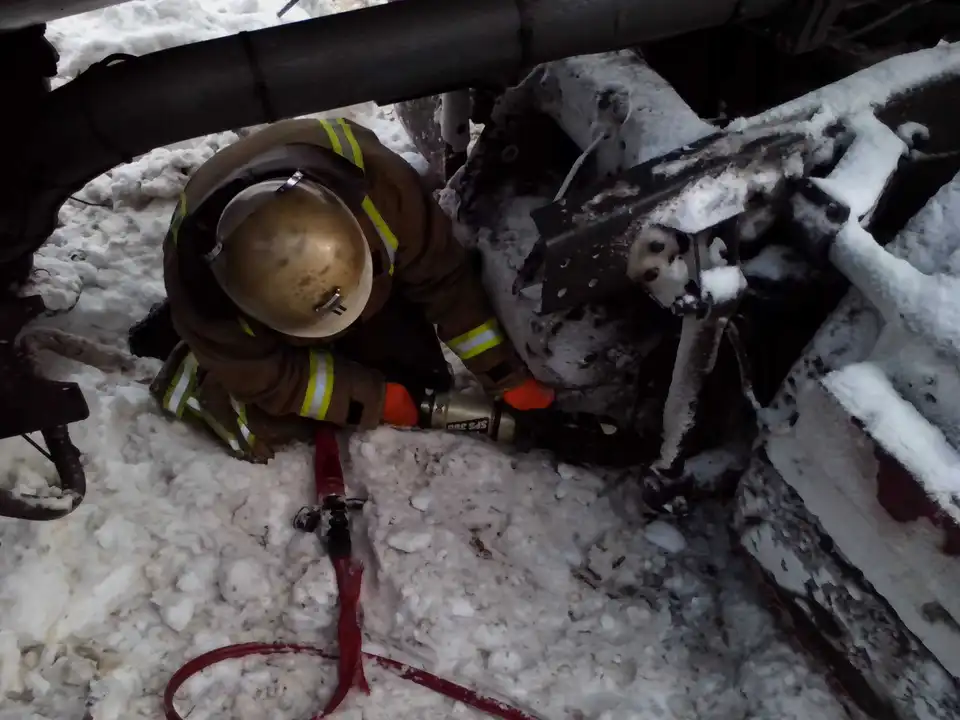 Зі сніжного полону на Кіровоградщині звільнили дев'ять автівок (ФОТО) фото 1