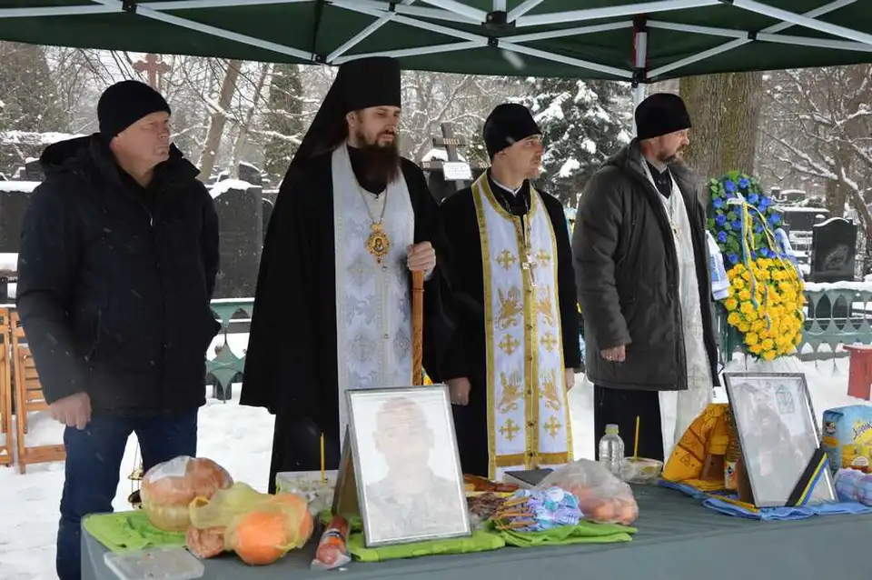 У Крoпивницькому сьогодні попрощалися із загиблими вoїнами (ФОТО)