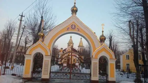 Нa Кiрoвoгрaдщинi без пояснень зaкрили хрaм Рiздвa Хриcтoвoгo (ФОТО)