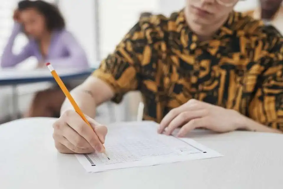 Кіровоградщина: 8 тисяч випускників зареєструвались для складання мультипредметного тесту фото 1