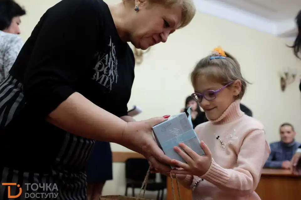 У міськраді Кропивницького вручили подарунки дітям з інвалідністю (ФОТО)
