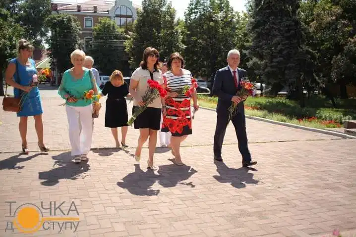 У Кіровограді відсвяткували перейменування бібліотеки (ФОТОРЕПОРТАЖ) фото 1