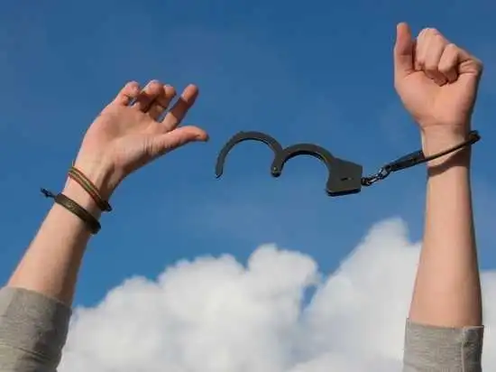 Легалізація хабарів: в Україні хочуть оголосити податкову амністію