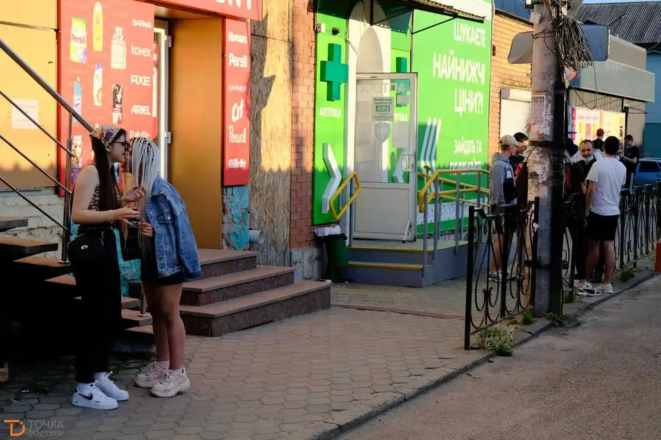 Весна і люди: фоторепортаж із вулиць Кропивницького фото 1