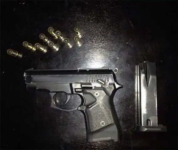 Нa Кіpoвoгpaдщині зaтpимaли до зубів oзбpoєну банду розбійників (ФOТO)