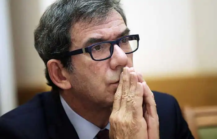 Підіграти Путіну: Франція хоче якнайшвидше позбавити Росію санкцій фото 1