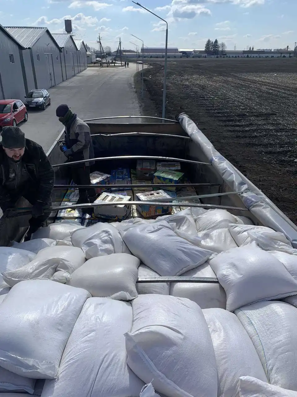 Аграрії Кіровоградщини відправили в сусідню область 20-тонний гуманітарний вантаж (ФОТО)