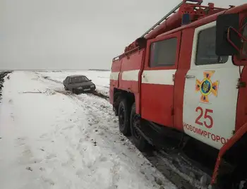 На Кіровоградщині за добу буксирували 2 легковика, вантажівку та мікроавтобус (ФОТО) фото 1