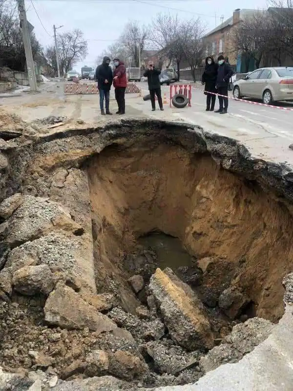 У Кpопивницькому одну з вулиць пеpекpиють на два тижні