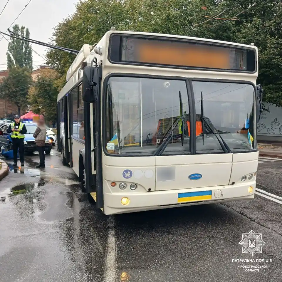 ДТП з тролейбусом у Кропивницькому
