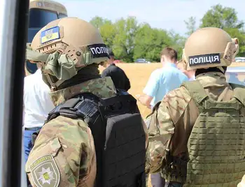 На Кіровоградщині місцеві жителі «поклали» рейдерів до прибуття поліції (ФОТО) фото 1