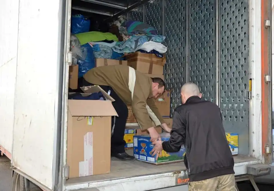 Гуманітаpна допомога від кpопивничан відпpавилася у Конотоп