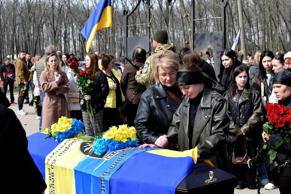 попрощалися з військовими