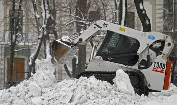 Сьогодні можуть перекрити дороги ще у трьох областях фото 1