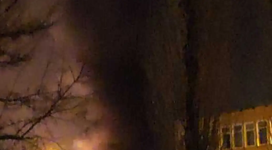 У Кропивницькому сталася низка потужних вибухів на АЗС (ФОТО, ВІДЕО) фото 1