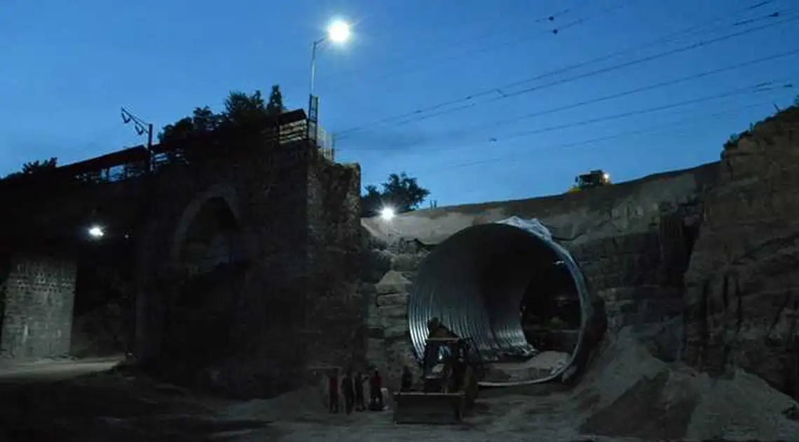 У Кропивницькому будівництво арки на Ельворті завершать у встановлені терміни фото 1