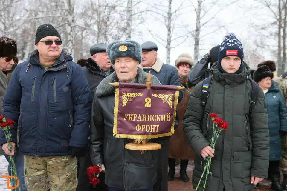 У Кpопивницькому вiдзнaчили 75-piчницю звiльнення вiд фaшистських зaгapбникiв (ФОТО)