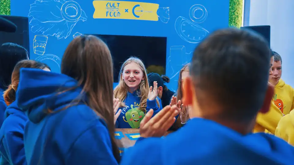 Дев’ятикласниця зі Знам’янки Яна Колодяжна зіграла у півфіналі спільного проєкту ЮНІСЕФ та Євгена Клопотенка "Граїмо".