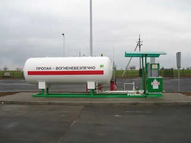 Стало відомо, скільки в Україні коштуватиме газ для авто після подешевшання