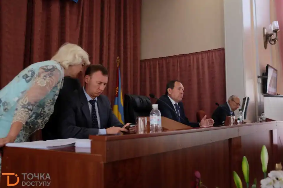 Як працювали кропивницькі депутати під час сьогоднішньої сесії (ФОТОРЕПОРТАЖ)