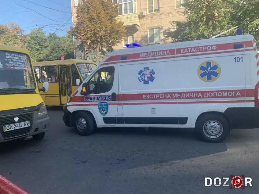 У Кропивницькому водій маршрутки наїхав на жінку