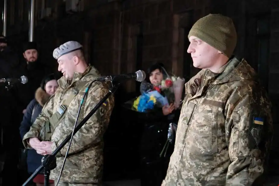 Спецпризначенців із Кропивницького Глондаря та Корінькова нагородили орденами "За мужність" фото 1